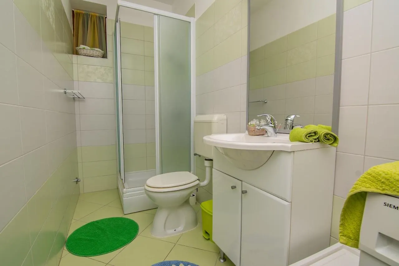 Apartments By The Sea Mali Lošinj