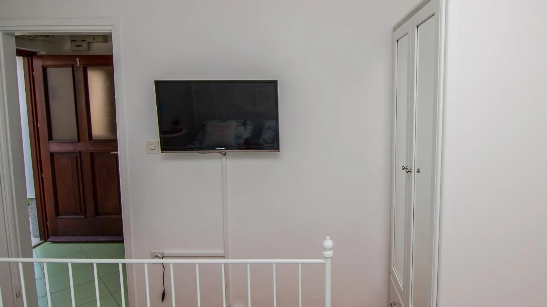 Apartments By The Sea Mali Lošinj