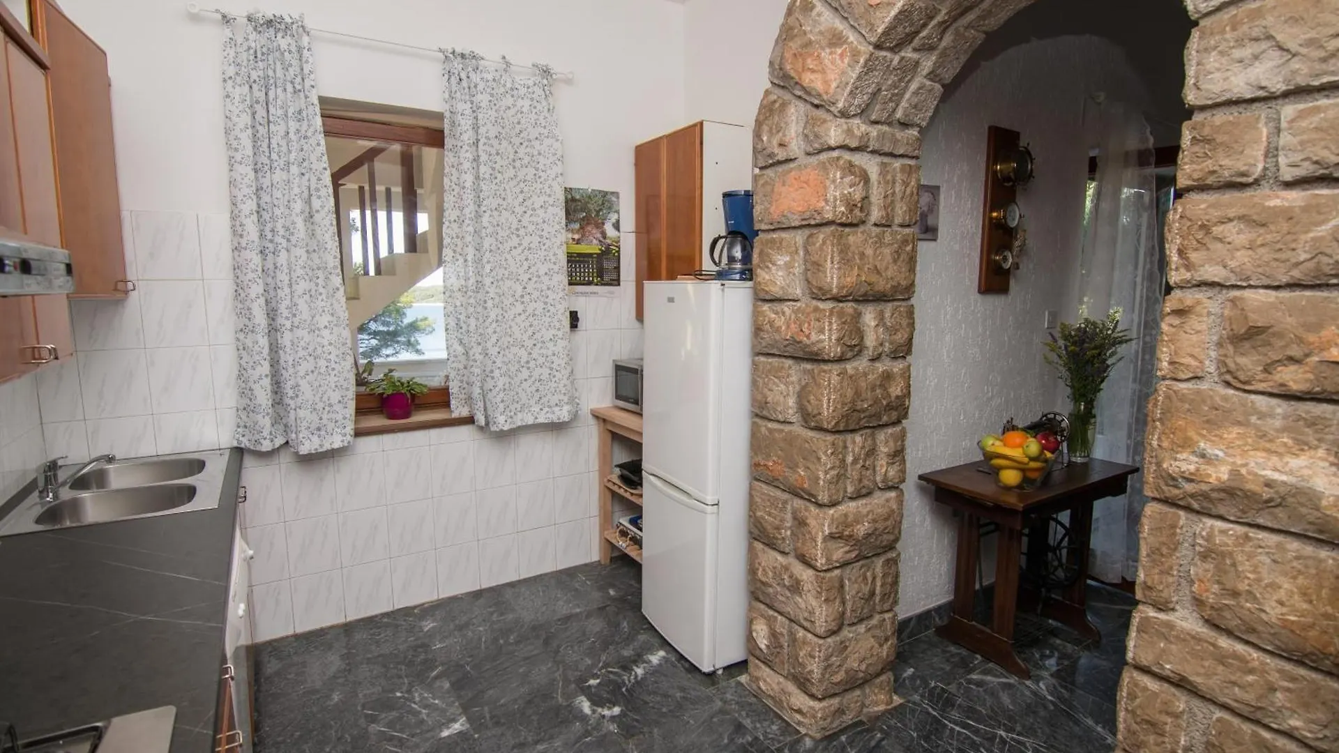 Apartments By The Sea Mali Lošinj